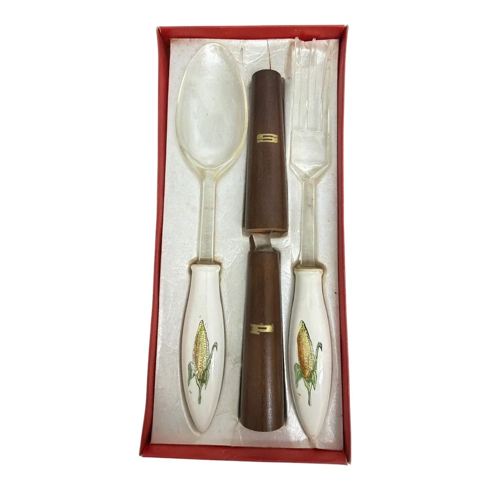 Hostess Server Set Ear of Corn Plastic Fork Spoon Wooden Salt Pepper Never Used